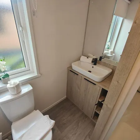 Dom wakacyjny Loki's Retreat With Hot Tub York