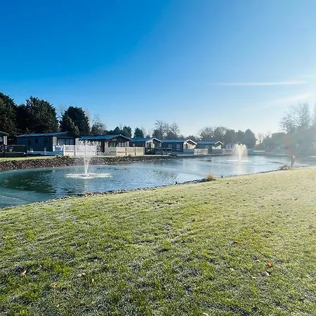 Loki's Retreat With Hot Tub York